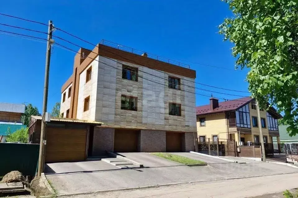 Таунхаус в Коми, Сыктывкар Кирпичная ул., 21 (244 м) - Фото 1