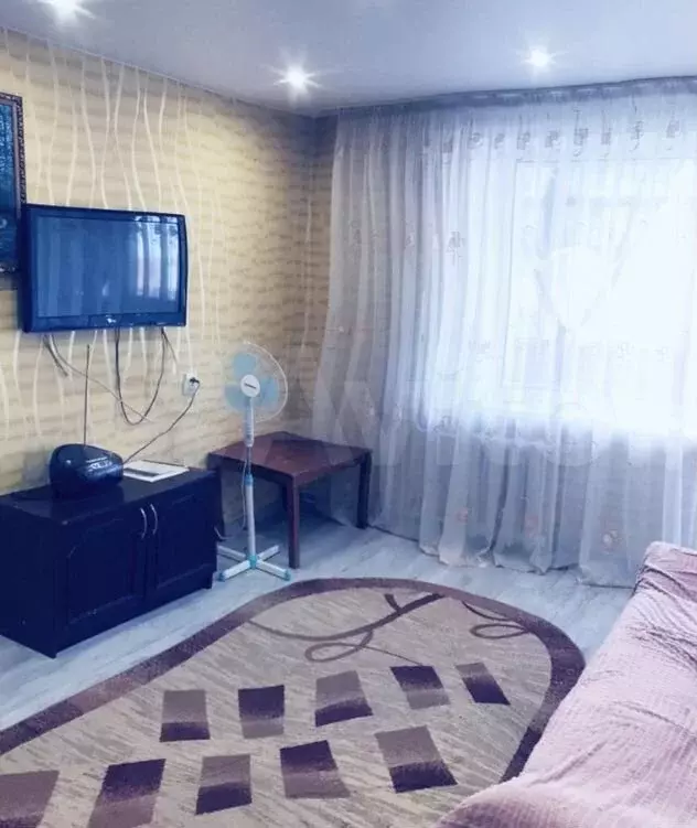 1-к. квартира, 42 м, 5/10 эт. - Фото 0