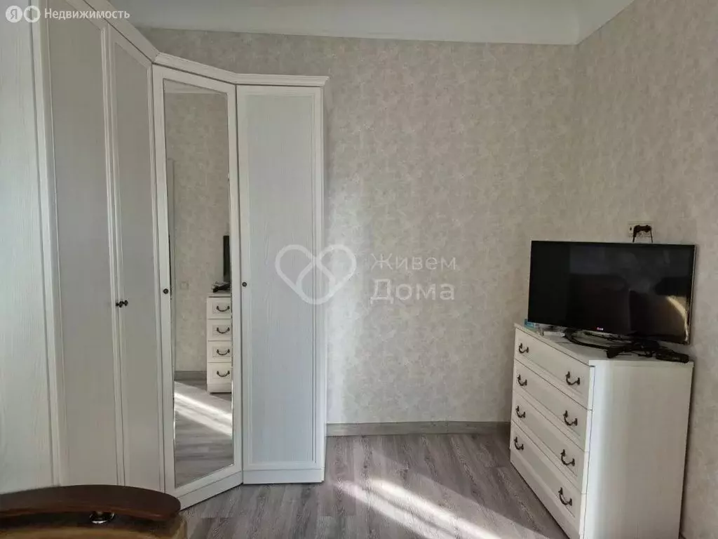 3-комнатная квартира: Волгоград, Рабоче-Крестьянская улица, 33 (74.8 ... - Фото 1