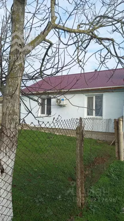 Дом в Крым, Сакский район, Вересаевское с/пос, с. Глинка ул. ... - Фото 2