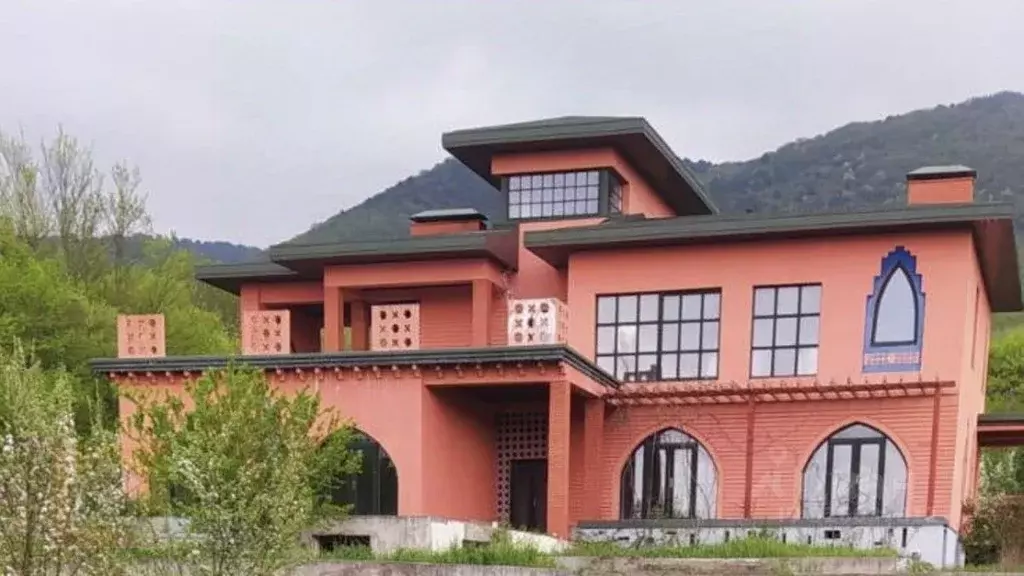 Дом в Севастополь с. Подгорное, ул. Весенняя, 12 (308 м) - Фото 2