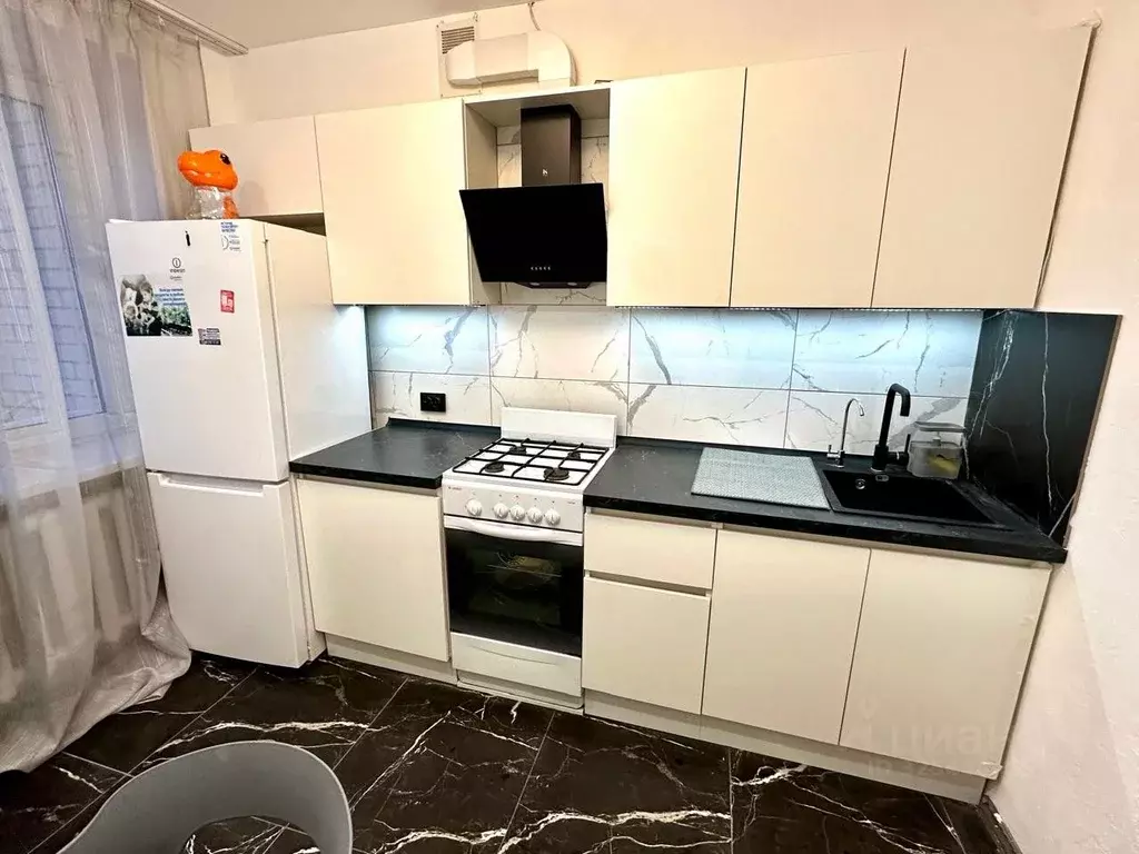 3-к кв. Ставропольский край, Ставрополь ул. Ленина, 299 (66.8 м) - Фото 2