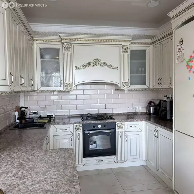 Дом в Пионерское, улица Хаджи-Гирай-хан (200 м) - Фото 2