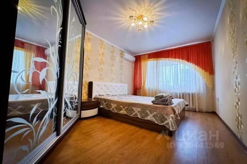 3-к кв. Самарская область, Сызрань просп. 50 лет Октября, 2А (65.0 м) - Фото 1