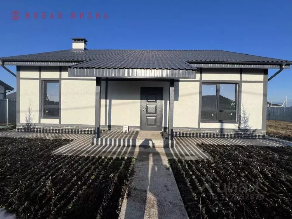 Дом в Самарская область, Волжский район, Черновский с/пос, с. ... - Фото 1