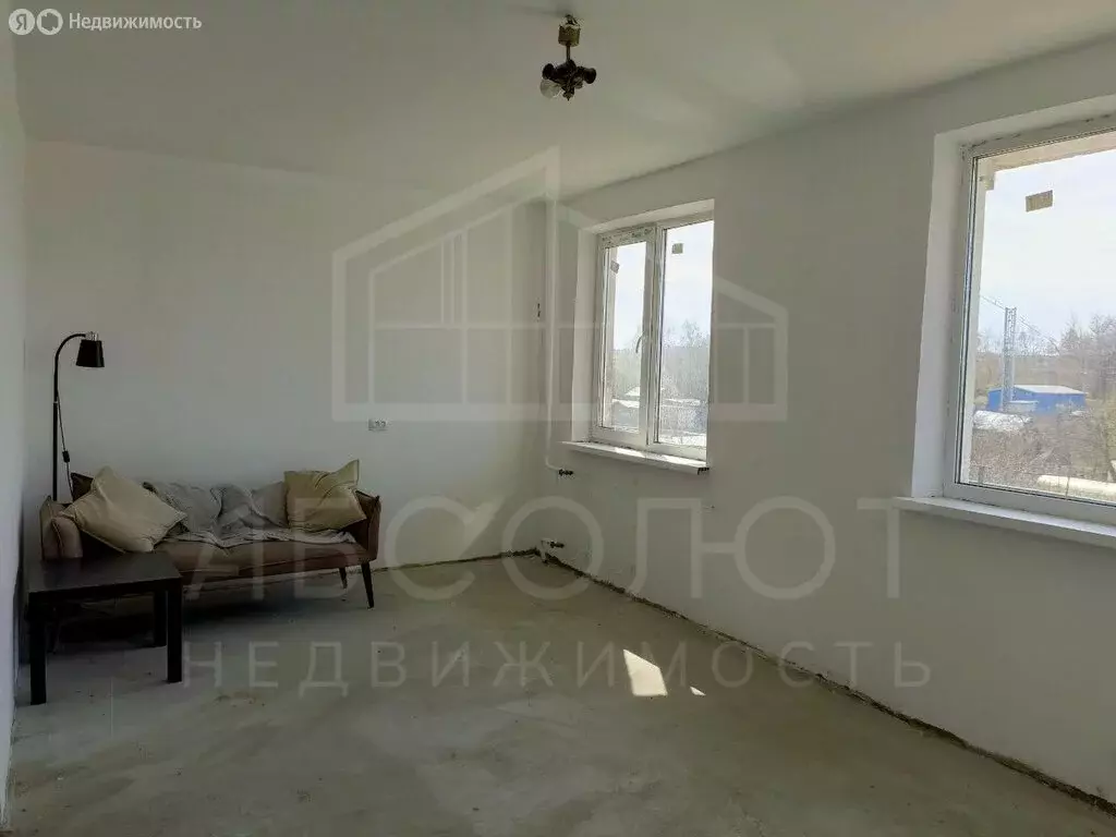 4-комнатная квартира: село Константиново, Октябрьская улица, 10 (61.4 ... - Фото 0