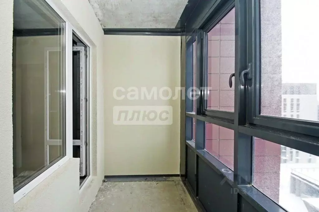 1-к кв. Омская область, Омск Волгоградская ул., 49 (40.6 м) - Фото 1