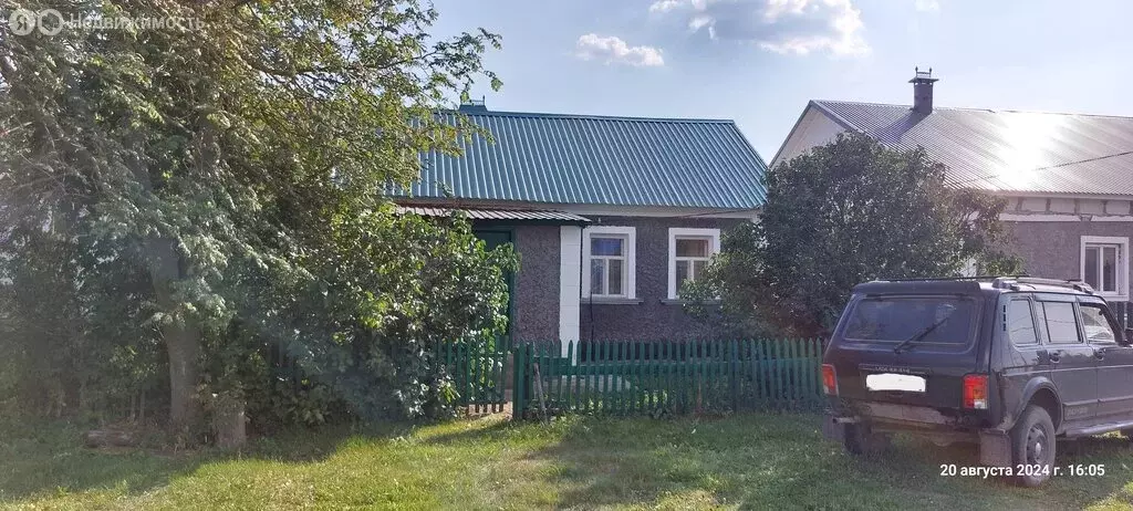 дом в усмань, улица добролюбова, 70 (91.9 м) - Фото 1