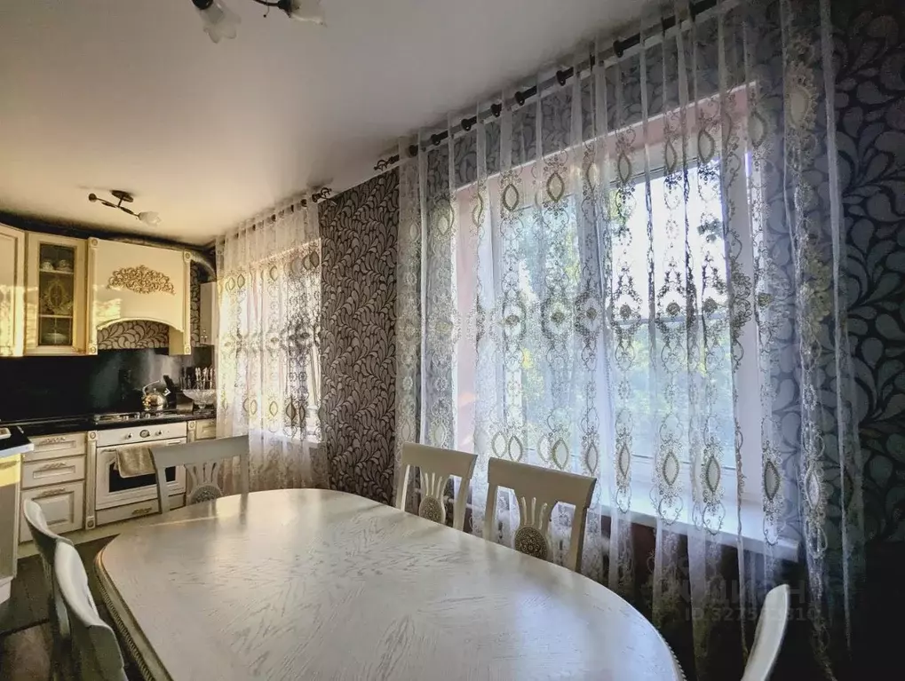 3-к кв. Волгоградская область, Волгоград ул. Быстрова, 82 (62.2 м) - Фото 2