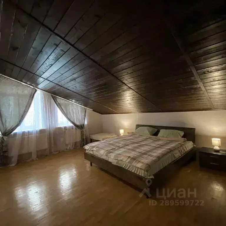 Дом в Липецкая область, Задонск ул. Карла Маркса, 54А (240 м) - Фото 1