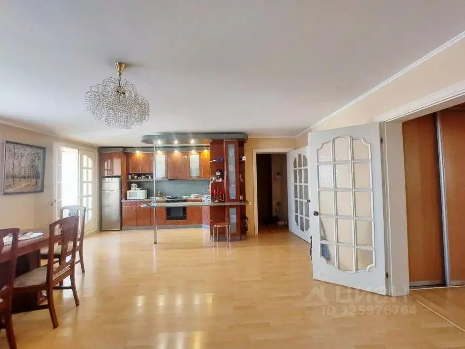 2-к кв. Крым, Симферополь ул. Тургенева, 20 (105.0 м) - Фото 2