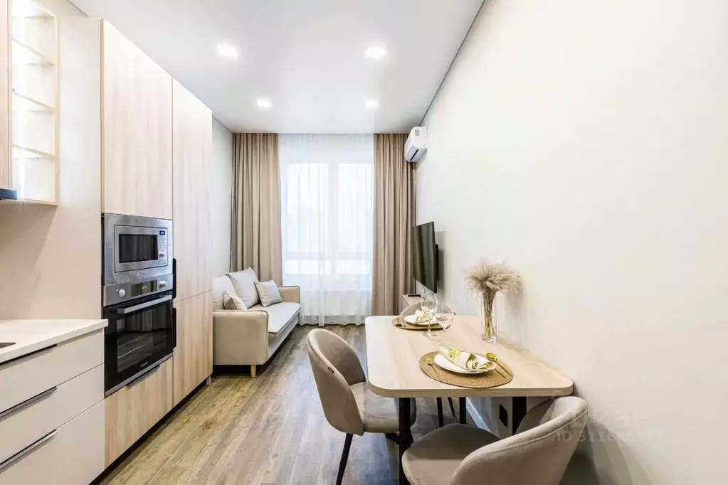 2-к кв. Татарстан, Казань ул. Сибгата Хакима, 51 (52.0 м) - Фото 0