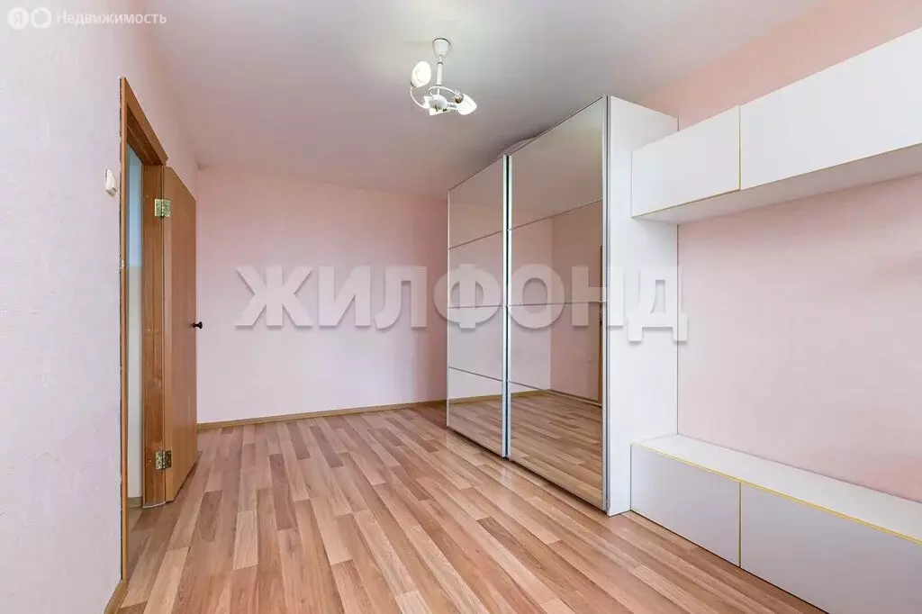 1-комнатная квартира: Новосибирск, улица В. Высоцкого, 52/3 (37.4 м) - Фото 0