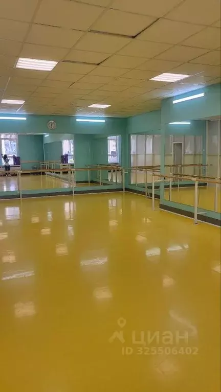 Помещение свободного назначения в Санкт-Петербург ул. Адмирала ... - Фото 1