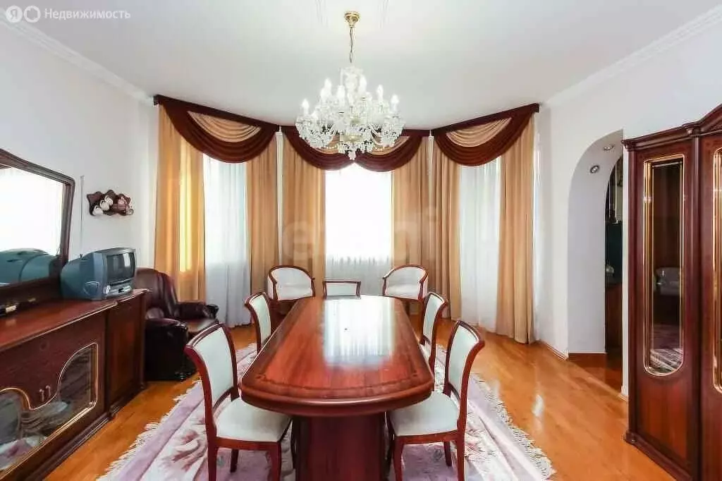 4-комнатная квартира: Тюмень, Советская улица, 55 (211 м) - Фото 1