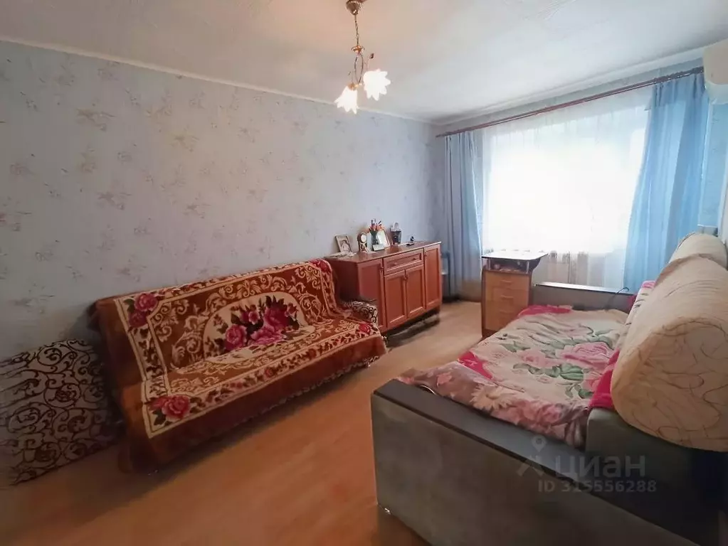 1-к кв. Волгоградская область, Волгоград ул. Фадеева, 43 (30.8 м) - Фото 0