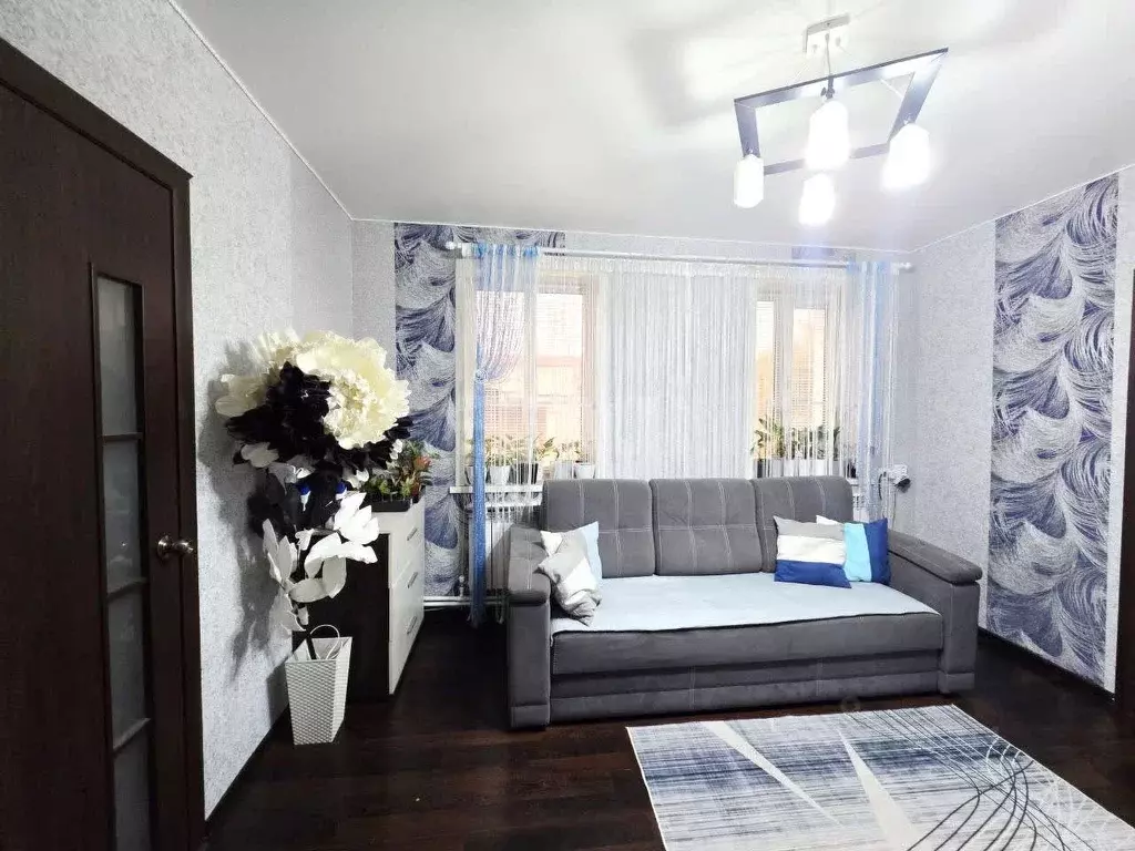 4-к кв. Белгородская область, Валуйки Гвардейская ул., 20 (43.1 м) - Фото 1