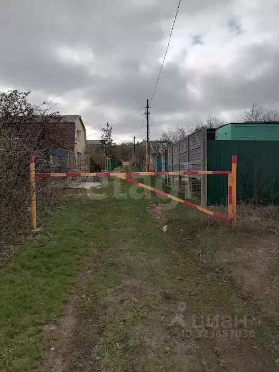 Дом в Саратовская область, Энгельсский район, Красноярское ... - Фото 2