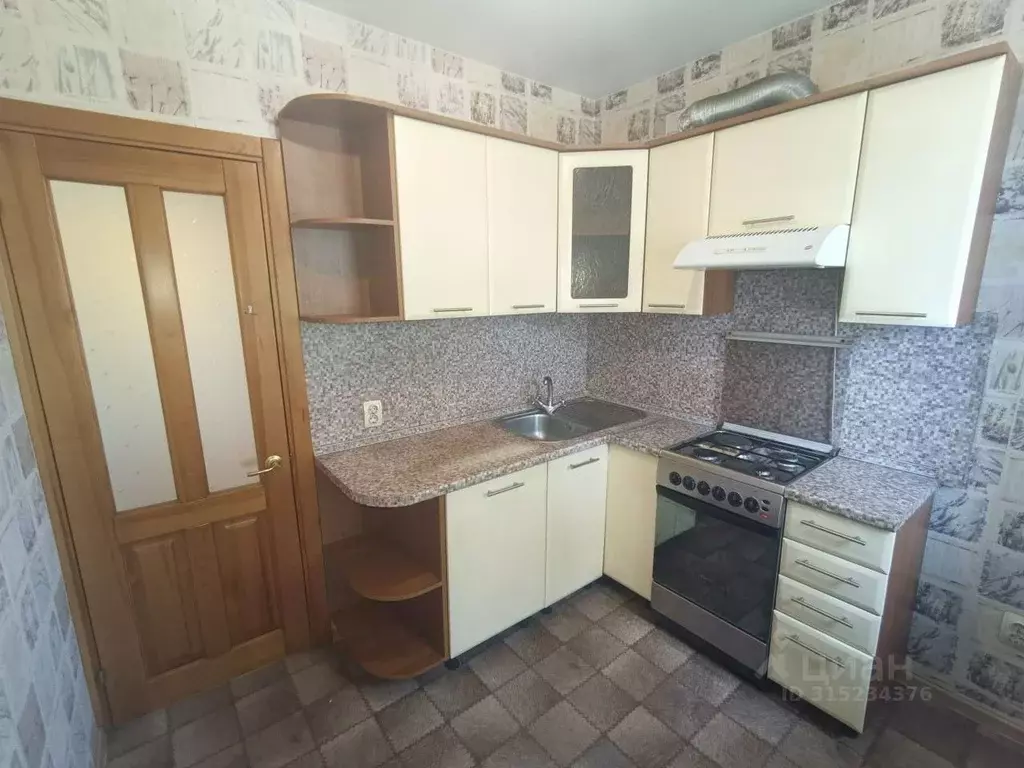 3-к кв. Иркутская область, Иркутск ул. Розы Люксембург, 156 (53.7 м) - Фото 0