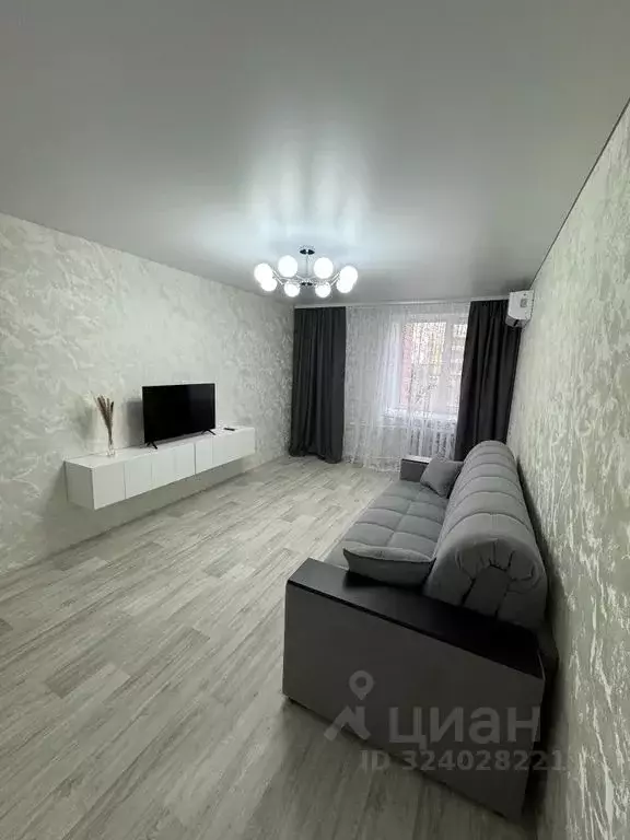 1-к кв. Татарстан, Елабуга 4/5 мкр, ул. Хирурга Нечаева, 16 (50.0 м) - Фото 2