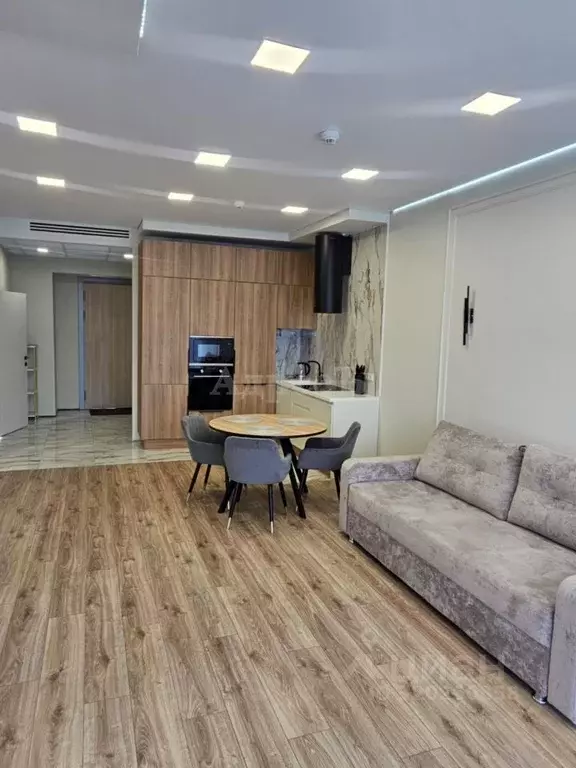 2-к кв. Воронежская область, Воронеж ул. Куколкина, 18 (82.0 м) - Фото 0