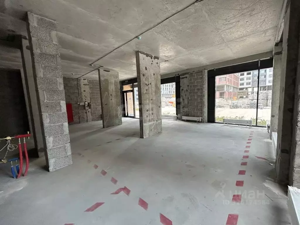 Помещение свободного назначения в Тюменская область, Тюмень ул. ... - Фото 1