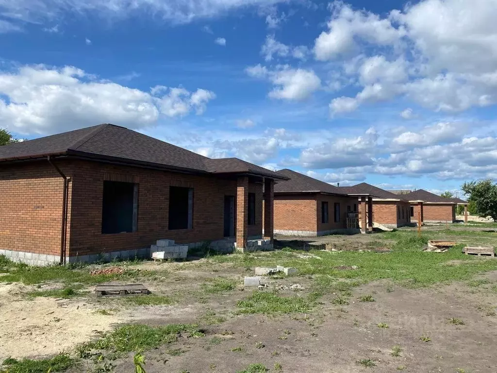 Дом в Белгородская область, Старооскольский городской округ, с. ... - Фото 2