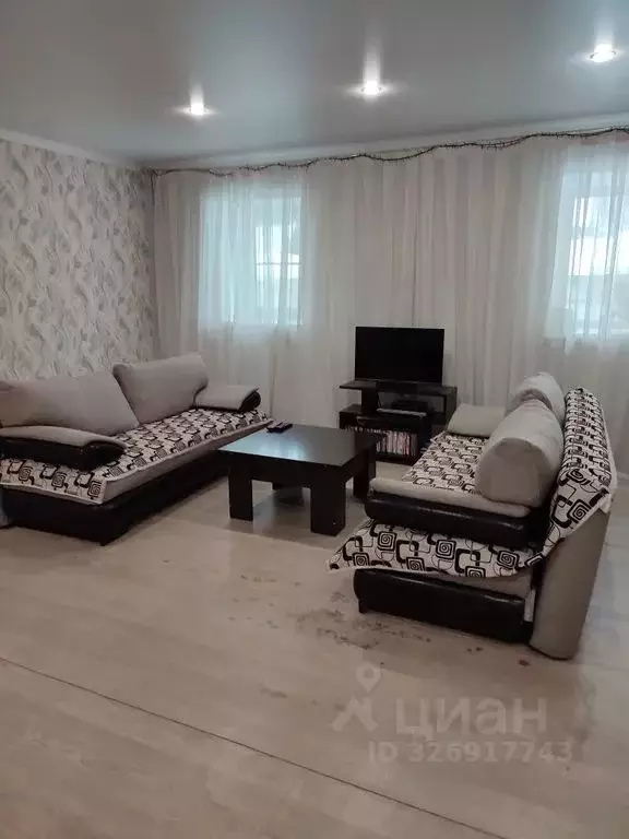 Дом в Башкортостан, Белорецкий район, Абзаковский сельсовет, с. ... - Фото 1