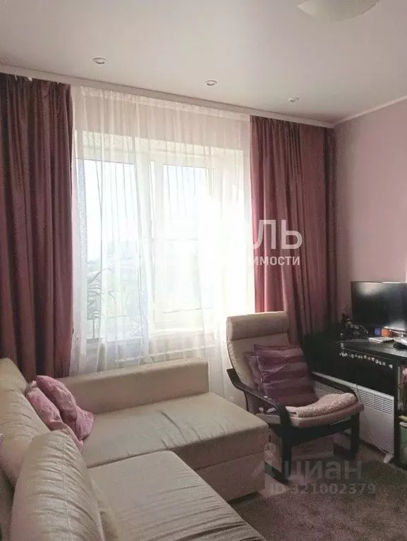 1-к кв. Омская область, Омск просп. Космический, 18Г (33.1 м) - Фото 0