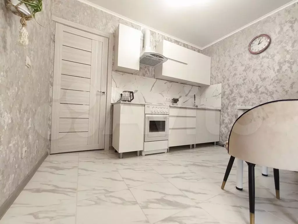 1-к. квартира, 41 м, 3/16 эт. - Фото 0