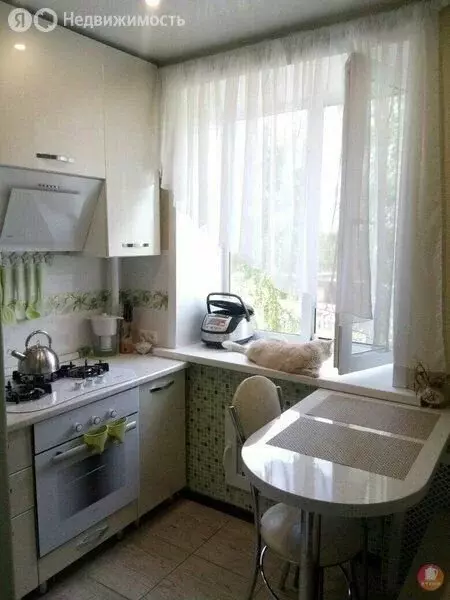 3-комнатная квартира: Энгельс, улица Ломоносова, 5 (57 м) - Фото 1