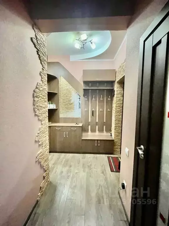 2-к кв. Хакасия, Абакан Колхозная ул., 34 (66.0 м) - Фото 1