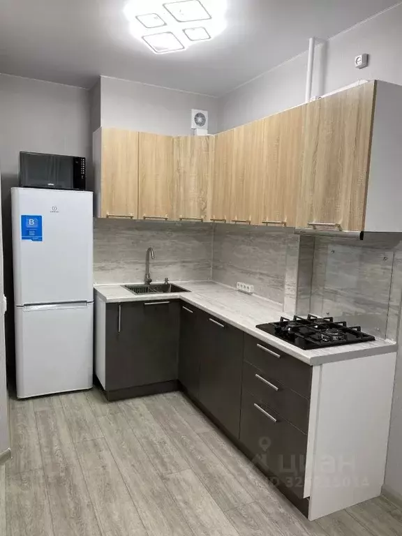 1-к кв. Псковская область, Псков Линейная ул., 85 (39.0 м) - Фото 1