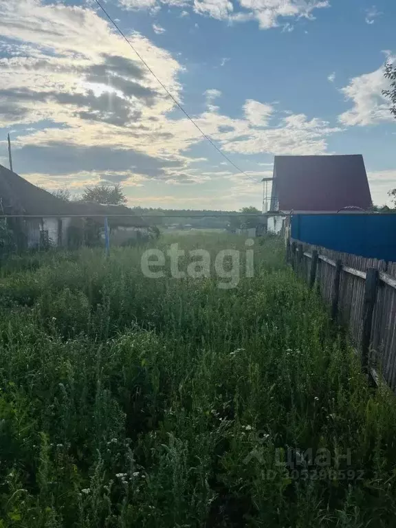 Участок в Белгородская область, Старооскольский городской округ, с. ... - Фото 0