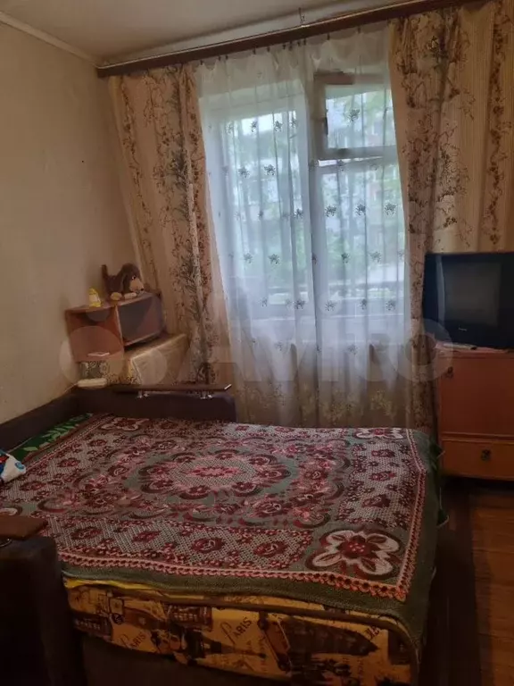 Комната 11 м в 3-к., 1/5 эт. - Фото 0