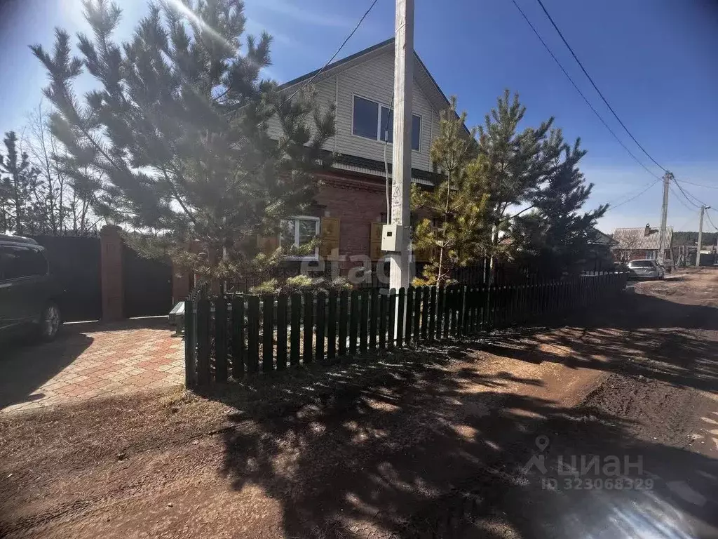 Дом в Красноярский край, Емельяновский муниципальный округ, с. Еловое ... - Фото 1