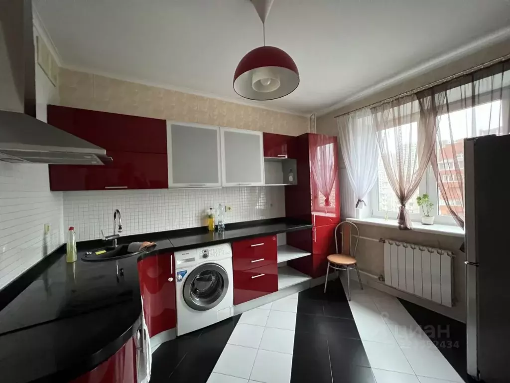 2-к кв. Московская область, Красногорск бул. Южный, 4 (65.0 м) - Фото 1