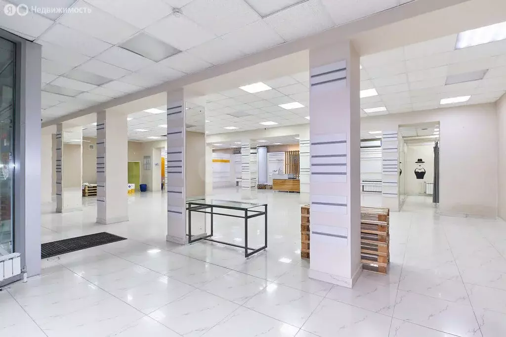 Торговая площадь (350 м) - Фото 2