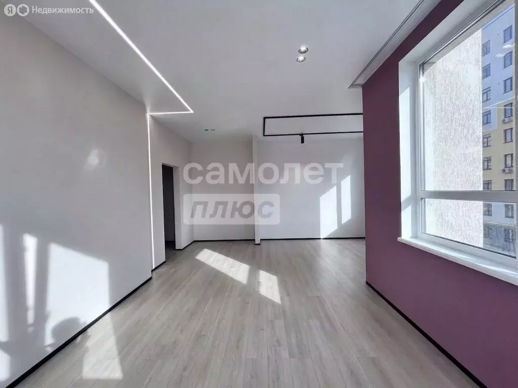 2-комнатная квартира: Тюмень, улица Евгения Войнова, 7 (85.5 м) - Фото 2