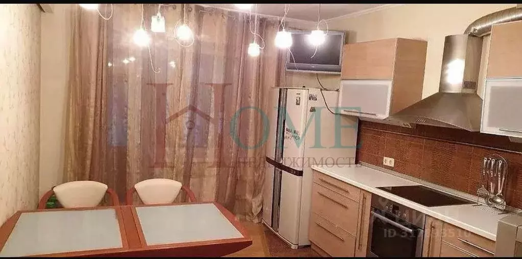 3-к кв. Новосибирская область, Новосибирск ул. Щетинкина, 34 (82.0 м) - Фото 0