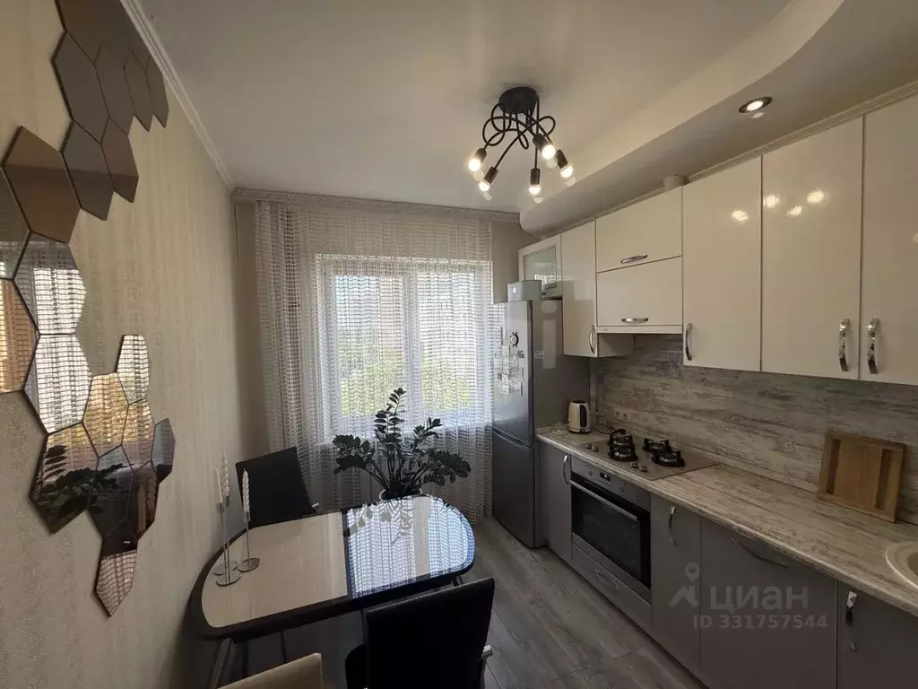3-к кв. Белгородская область, Белгород просп. Ватутина, 18 (60.0 м) - Фото 1