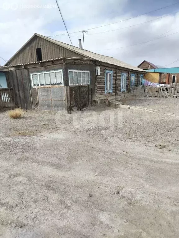 Дом в село Кош-Агач, улица Мира (80 м) - Фото 2