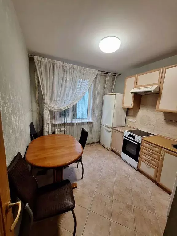 2-к. квартира, 55 м, 2/12 эт. - Фото 0