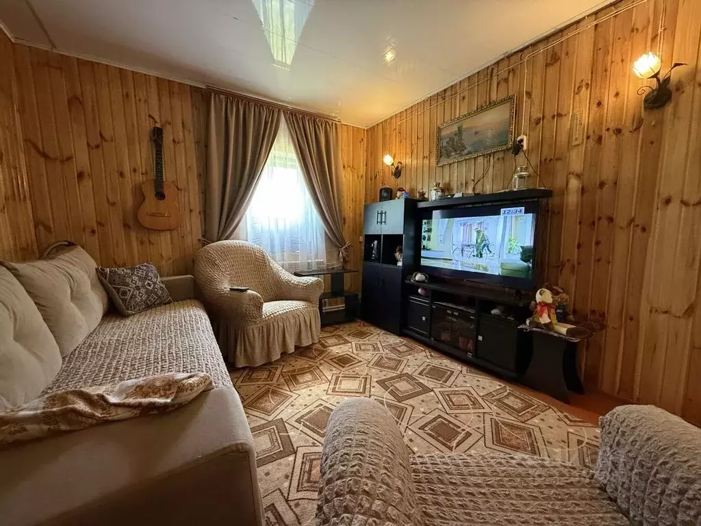 Дом в Орловская область, Троснянский район, Пенновское с/пос, д. ... - Фото 1