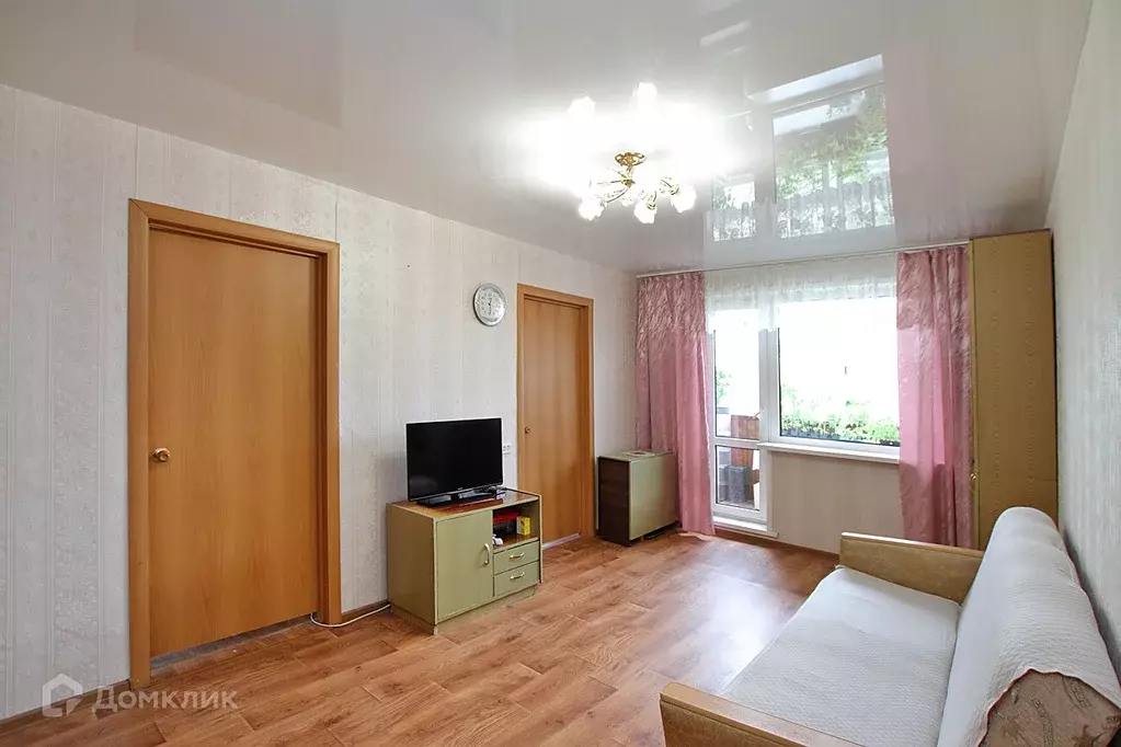 Продаётся 4-к квартира, 61.4 м - Фото 0