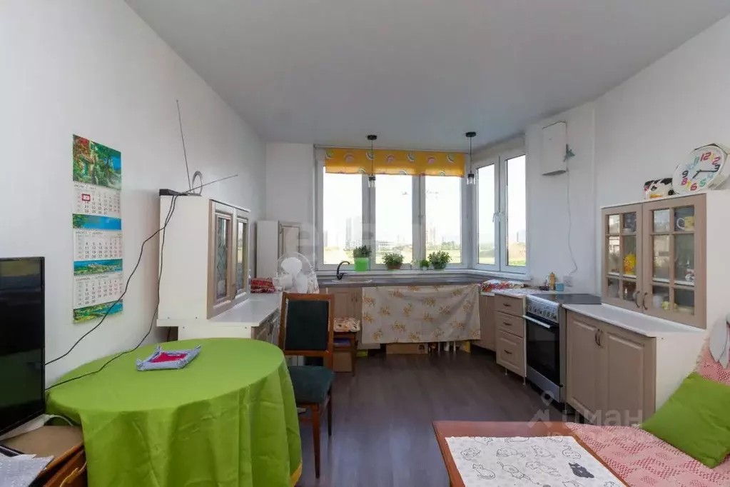 3-к кв. Красноярский край, Красноярск ул. Петра Ломако, 16 (57.6 м) - Фото 1