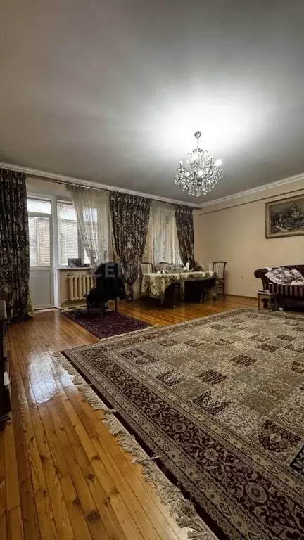 2-к кв. Дагестан, Махачкала ул. Гамзата Цадасы, 70А (120.0 м) - Фото 0