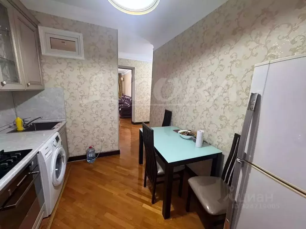 2-к кв. Дагестан, Махачкала просп. Расула Гамзатова, 16 (55.0 м) - Фото 2