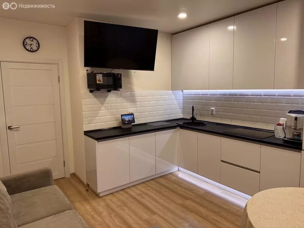 1-комнатная квартира: Екатеринбург, улица Академика Парина, 40 (37.3 ... - Фото 1