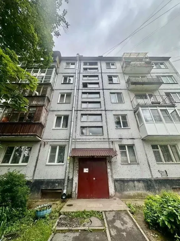 3-к кв. Ленинградская область, Гатчина ул. Крупской, 1 (47.0 м) - Фото 1